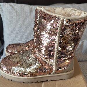 Women’s Sequins Uggs Size 8